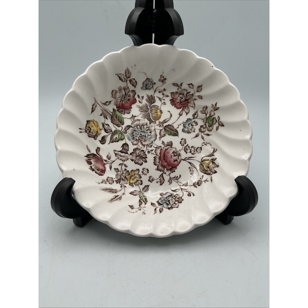 Vintage Johnson Bros‎ Staffordshire Floral Bouquet Scalloped 5" Bowl, England
